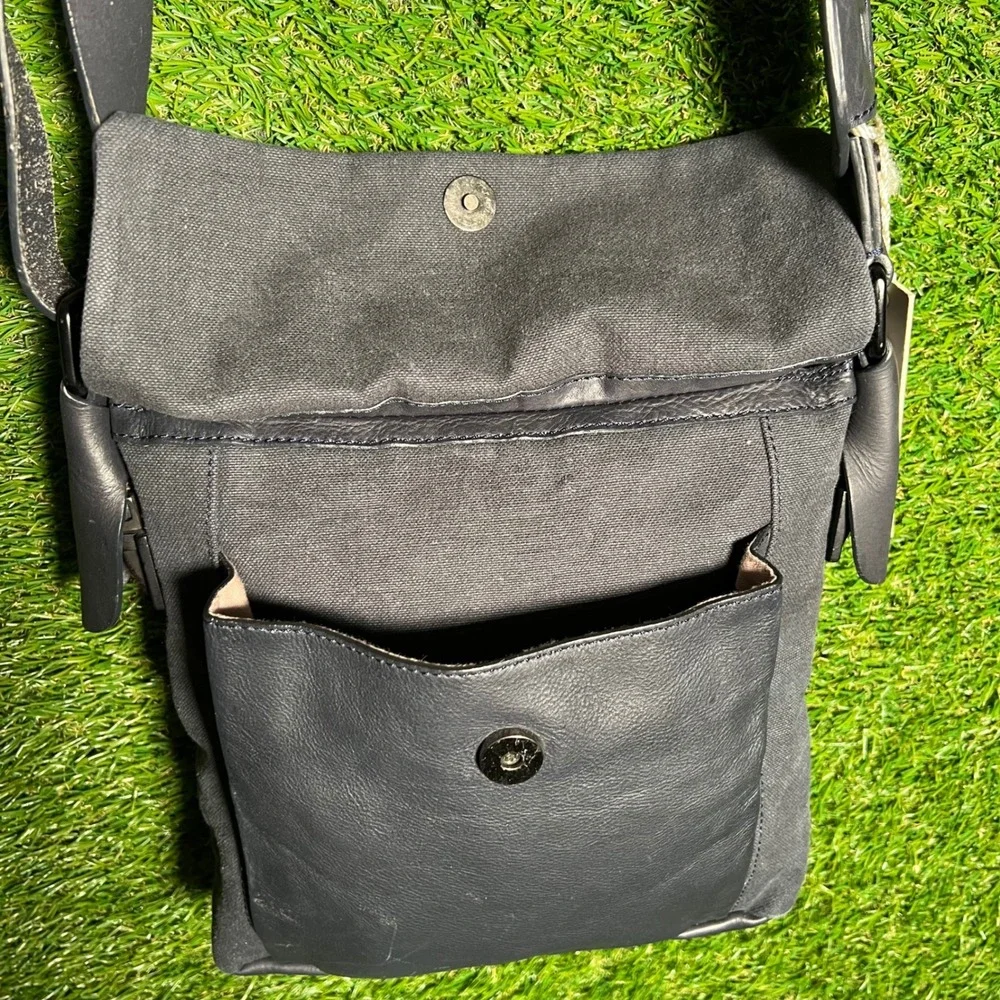 Diesel Suave Hard Core Blue Leather Canvas Messenger Crossbody Bag 00XA50PR421